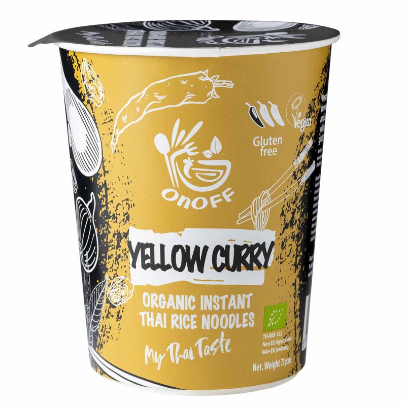 Noodle soup yellow curry