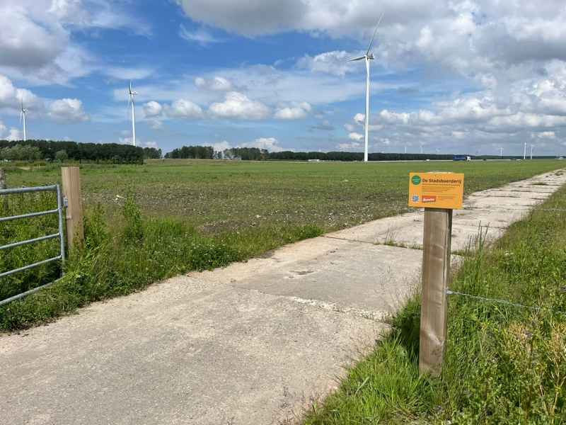 nieuwe grond Stadsboerderij Almere