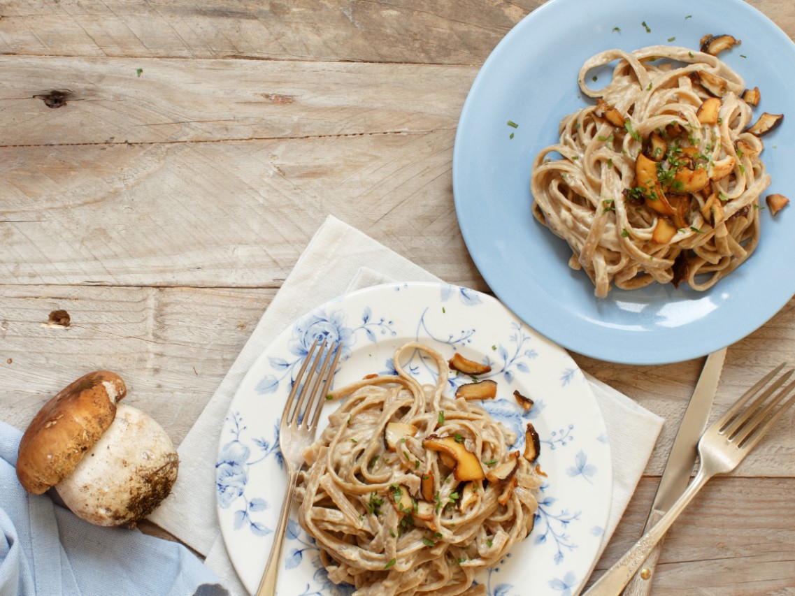 Pasta met paddenstoelen en knoflook