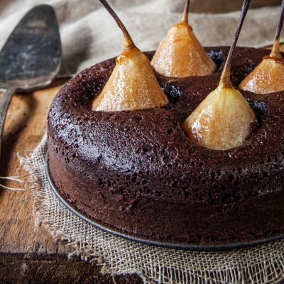 Verveinepeertjes in chocoladecake