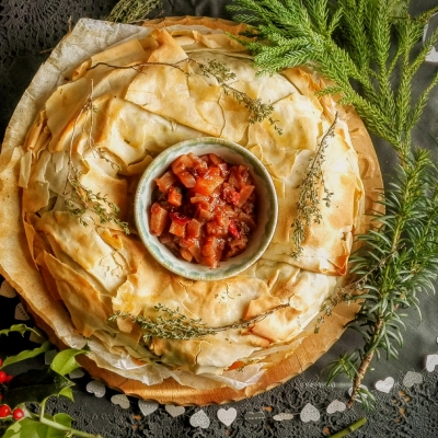 Vegan kerststrudel met stoofperenchutney 